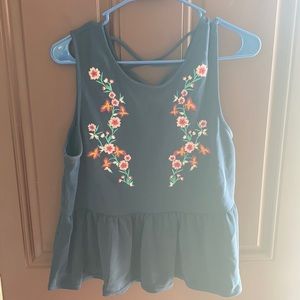 Women’s flowy tank top